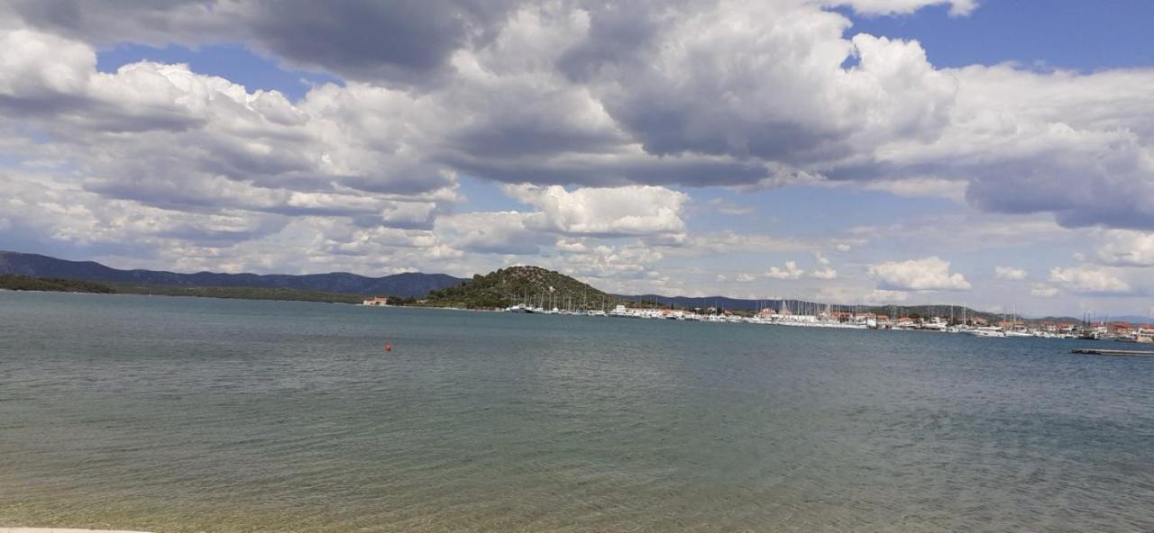 Beach Apartment Ana With Sea View, Balcony, Garden & Bbq, Murter - Dalmatia ภายนอก รูปภาพ