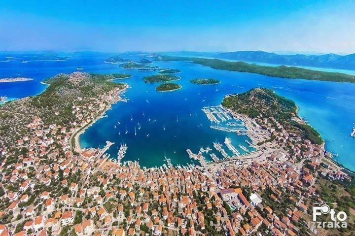 Beach Apartment Ana With Sea View, Balcony, Garden & Bbq, Murter - Dalmatia ภายนอก รูปภาพ