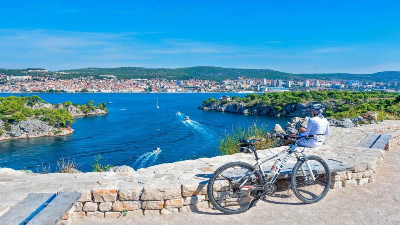 Beach Apartment Ana With Sea View, Balcony, Garden & Bbq, Murter - Dalmatia ภายนอก รูปภาพ