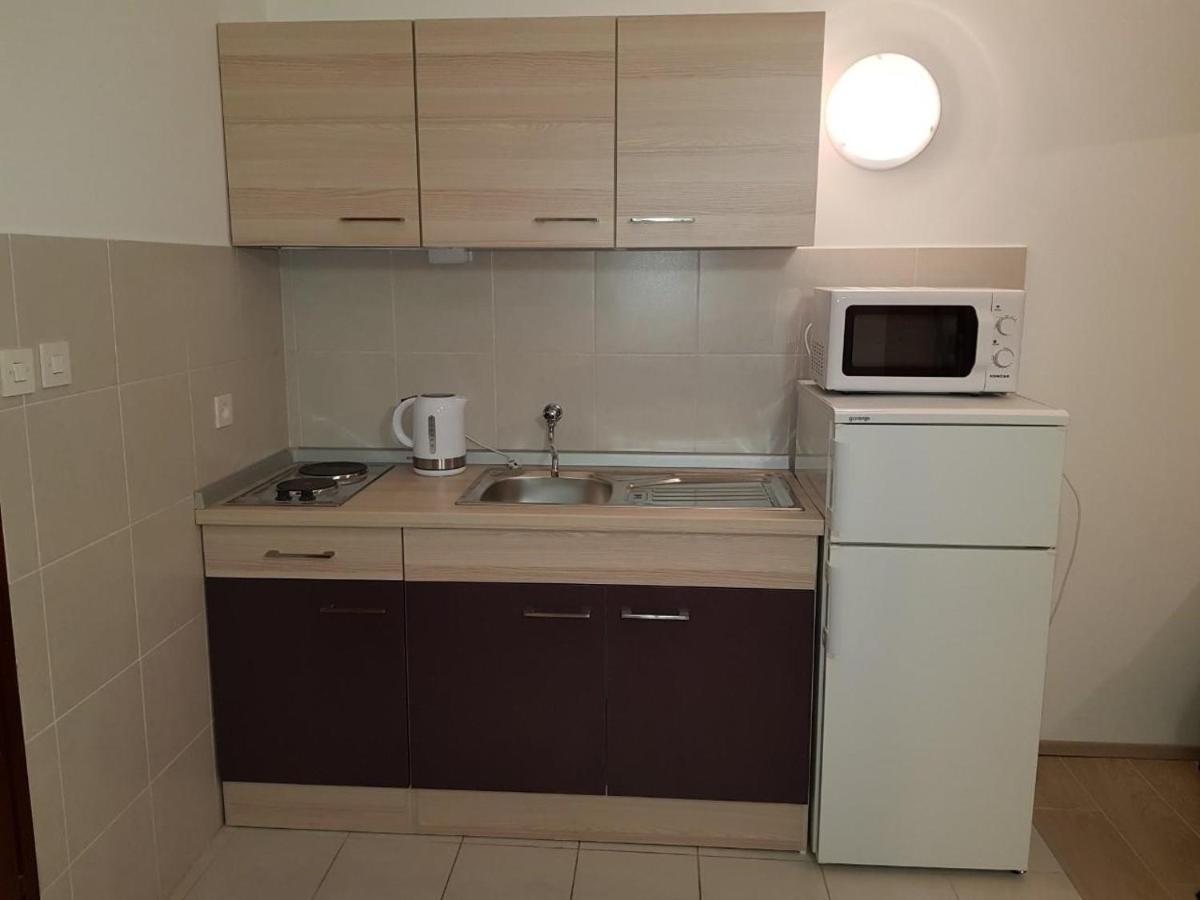 Beach Apartment Ana With Sea View, Balcony, Garden & Bbq, Murter - Dalmatia ภายนอก รูปภาพ